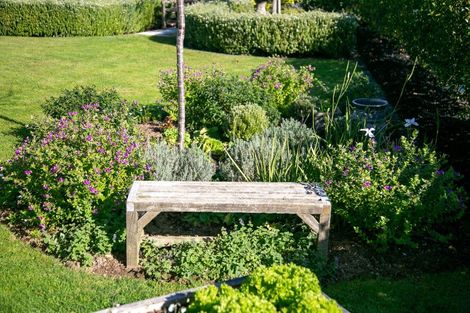 Photo of property in 46 Plescher Crescent, Leamington, Cambridge, 3432