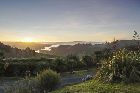 Photo of property in 73b Maungatawhiri Road, Raglan, 3295