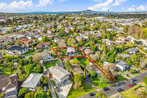 Photo of property in 35 Ramillies Place, Glenfield, Auckland, 0629