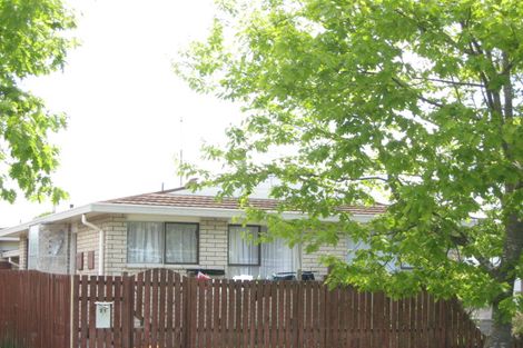 Photo of property in 1/21 Salford Avenue, Redwood, Christchurch, 8051