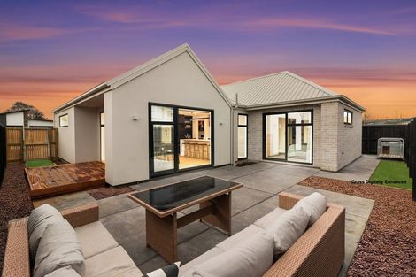 Photo of property in 8 Pipipi Lane, Halswell, Christchurch, 8025