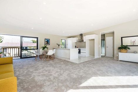 Photo of property in 25a Arrow Road, Forrest Hill, Auckland, 0620