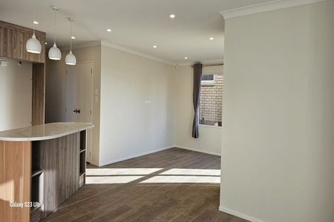 Photo of property in 7 Marco Place, Highland Park, Auckland, 2010