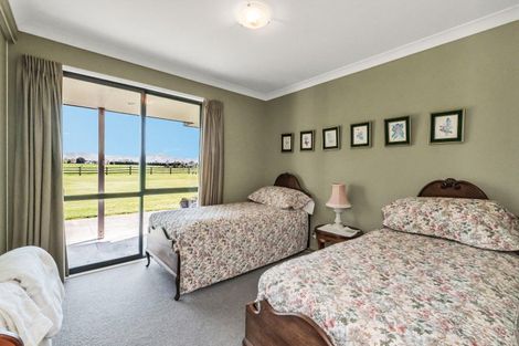 Photo of property in 122 East Street, Rotherham, 7379