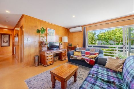 Photo of property in 3 Te Paerahi Road, Porangahau, 4293