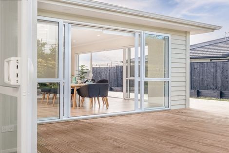 Photo of property in 3 Dida Park Drive, Kumeu, 0810