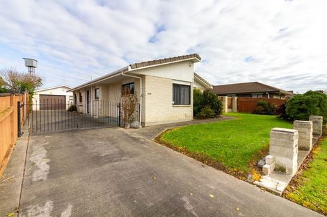Photo of property in 108 Amberley Avenue, Highbury, Palmerston North, 4412