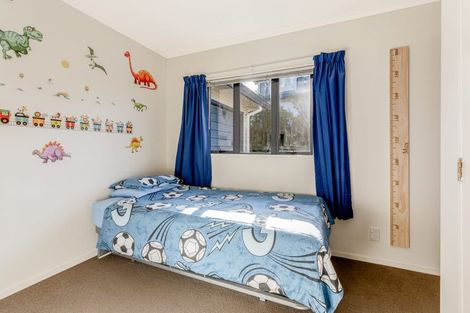 Photo of property in 18a Bowes Crescent, Strathmore Park, Wellington, 6022