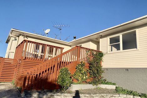 Photo of property in 33 Diana Drive, Glenfield, Auckland, 0627