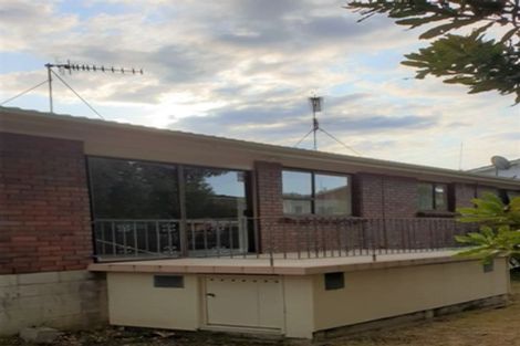 Photo of property in 27 Harris Road, Mount Wellington, Auckland, 1051