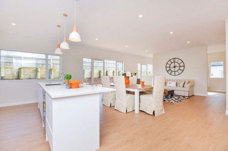 Photo of property in 4 Regis Park Drive, Pukekohe, 2120