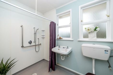 Photo of property in 69 Woodward Street East, Featherston, 5710