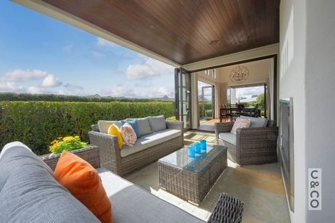 Photo of property in 8 Tauwaka Crescent, Riverhead, 0820