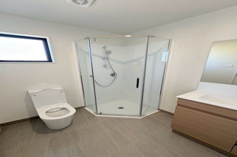 Photo of property in 27b Te Atatu Road, Te Atatu South, Auckland, 0610