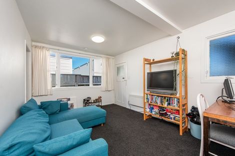 Photo of property in 218 Coutts Street, Rongotai, Wellington, 6022