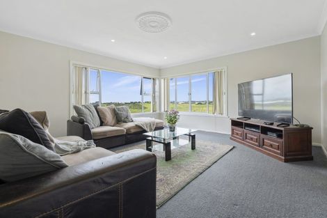 Photo of property in 15 Prangley Avenue, Mangere, Auckland, 2022