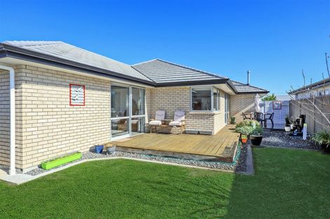 Photo of property in 8 Manganui Place, Te Awa, Napier, 4110