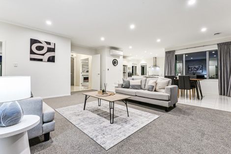 Photo of property in 14 Platina Place, Flagstaff, Hamilton, 3210