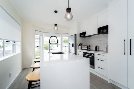 Photo of property in 35a Stanley Avenue, Milford, Auckland, 0620