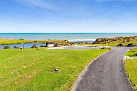 Photo of property in 6 Ironsands, Waverley, 4591