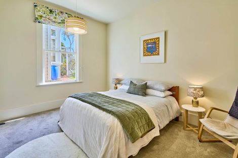 Photo of property in 52 Central Terrace, Kelburn, Wellington, 6012