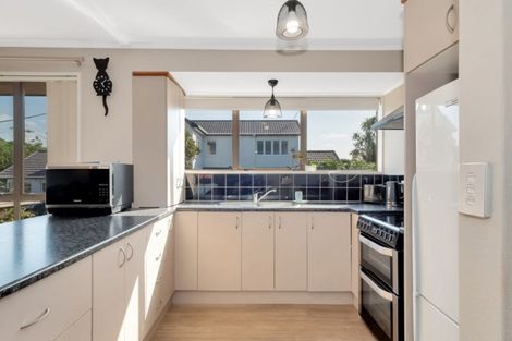 Photo of property in 2/33 Golf Road, Mount Maunganui, 3116