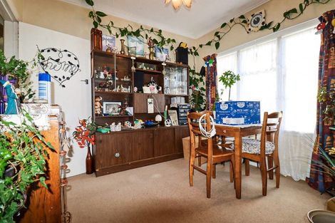 Photo of property in 33 Queen Street, Dannevirke, 4930