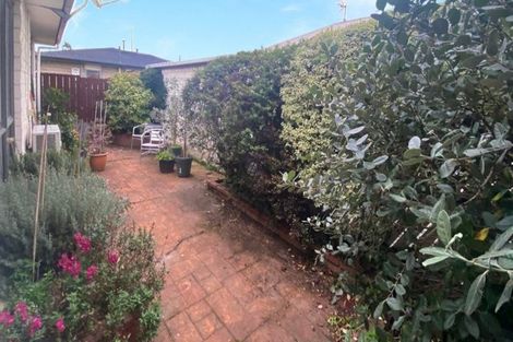 Photo of property in 2/16 Milton Street, Somerfield, Christchurch, 8024