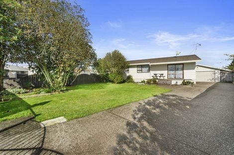 Photo of property in 6 Bradley Place, Nawton, Hamilton, 3200