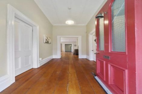 Photo of property in 8 Western Road, Laingholm, Auckland, 0604