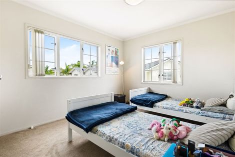 Photo of property in 15 Mulvaney Crescent, Henderson, Auckland, 0612