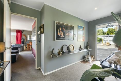 Photo of property in 1/141 Mokoia Road, Birkenhead, Auckland, 0626
