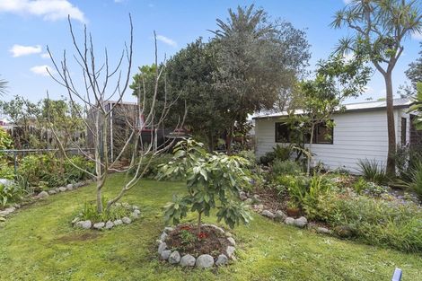 Photo of property in 5 Health Camp Road, Otaki Beach, Otaki, 5512
