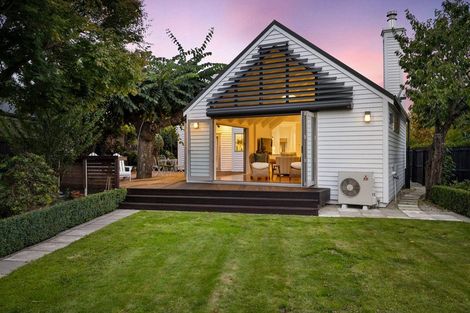 Photo of property in 9 Kotare Street, Fendalton, Christchurch, 8041