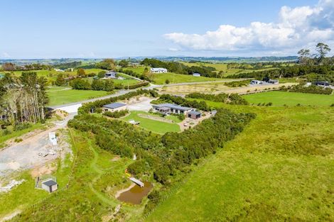 Photo of property in 141 Garbolino Road, Mangawhai, 0573