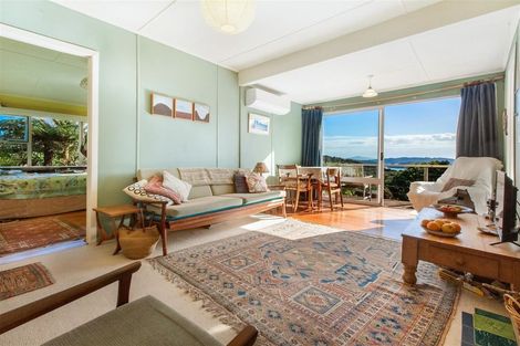 Photo of property in 7 Okoka Road, Omiha, Waiheke Island, 1081