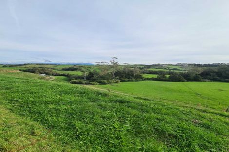 Photo of property in 114 Ackworth Road, Lepperton, New Plymouth, 4373