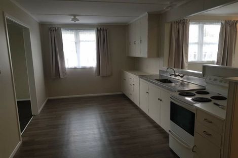 Photo of property in 219 Balmoral Drive, Tokoroa, 3420