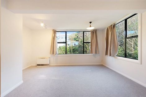 Photo of property in 422 Adelaide Road, Berhampore, Wellington, 6023