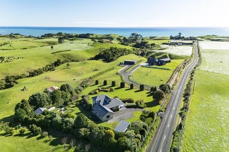 Photo of property in 74 Koru Road, Omata, New Plymouth, 4374