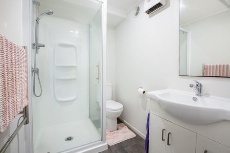 Photo of property in 21 Inlet View, Titahi Bay, Porirua, 5022