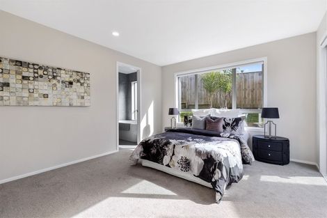 Photo of property in 42 Huarahi Pai Road, Huapai, Kumeu, 0810