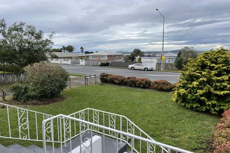 Photo of property in 222 Te Atatu Road, Te Atatu South, Auckland, 0610