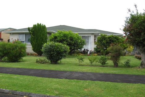 Photo of property in 3 Claresholm Place, Mangere Bridge, Auckland, 2022