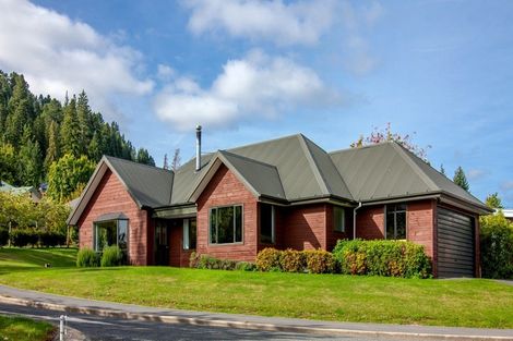 Photo of property in 1 Bellbird Place, Hanmer Springs, 7334