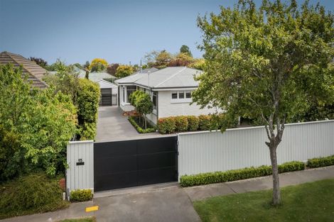 Photo of property in 93 Stanbury Avenue, Somerfield, Christchurch, 8024