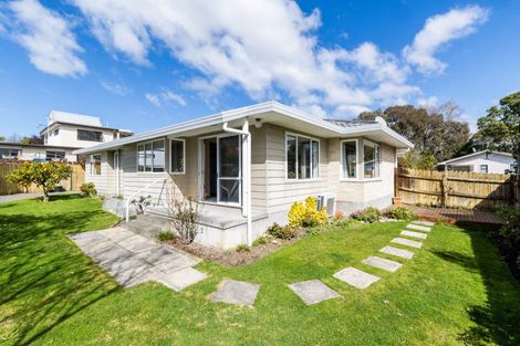 Photo of property in 12 Bennelong Place, Havelock North, 4130