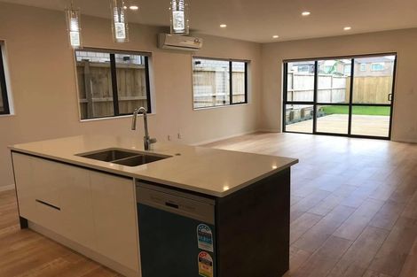 Photo of property in 25 Quattro Avenue, Flat Bush, Auckland, 2019