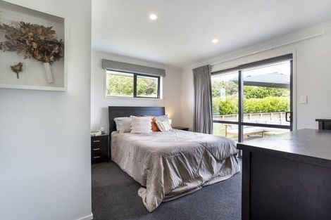 Photo of property in 5 Magnolia Lane, Kaukapakapa, Helensville, 0875