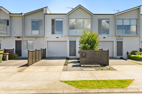 Photo of property in 44 Owen Chapman Drive, Red Beach, 0932